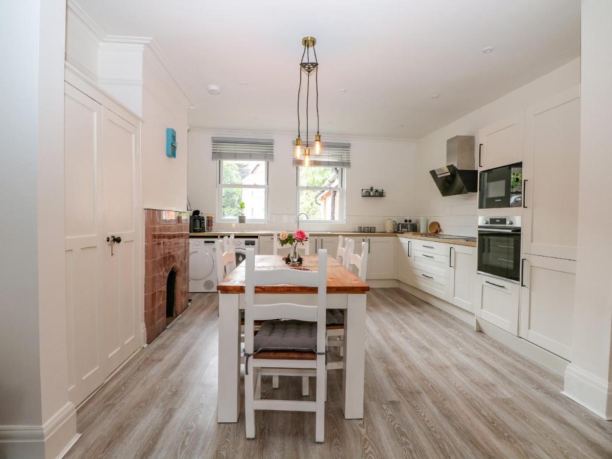 The Apothecary Holiday home Brockenhurst